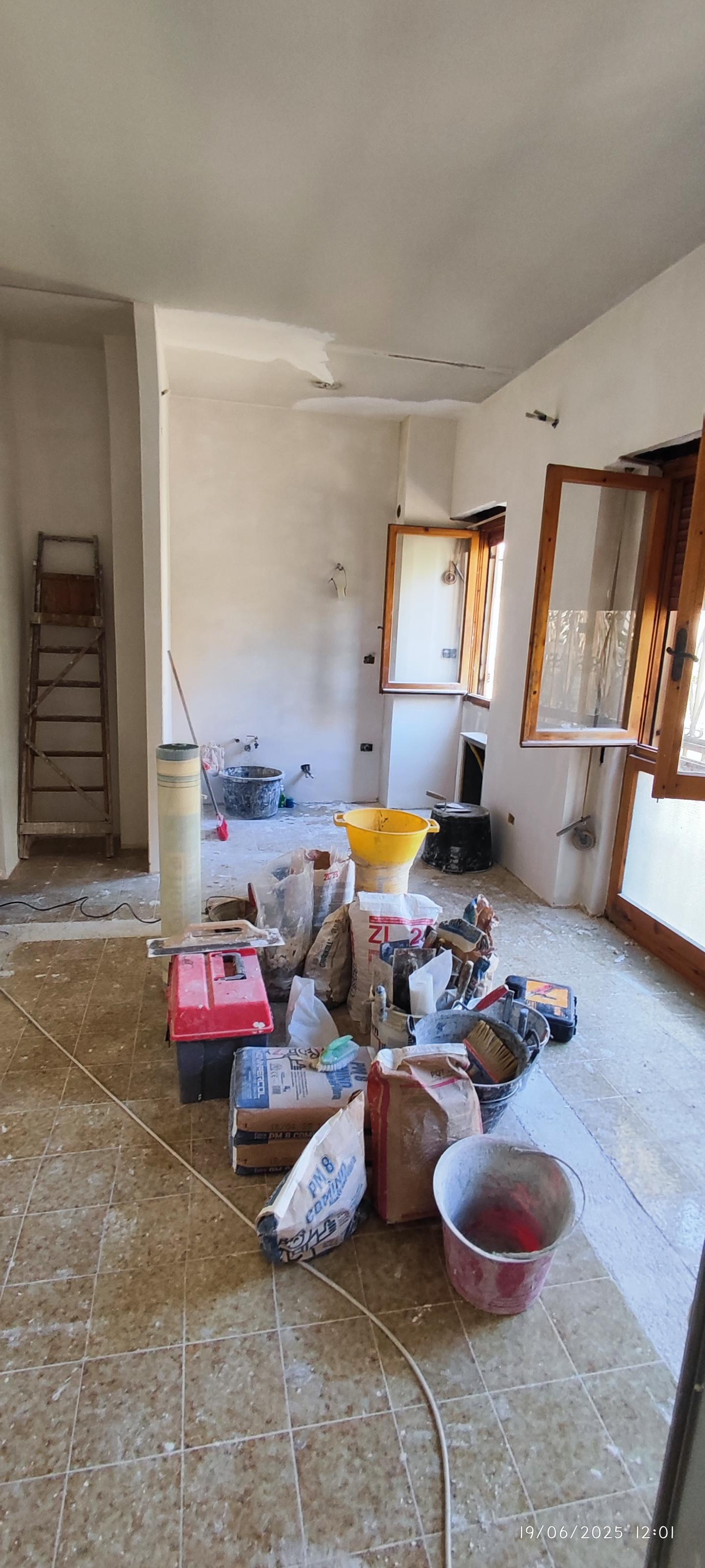 Demolizioni Interne Totali per Appartamenti, Uffici, Negozi e Locali Commerciali - Immagine 4