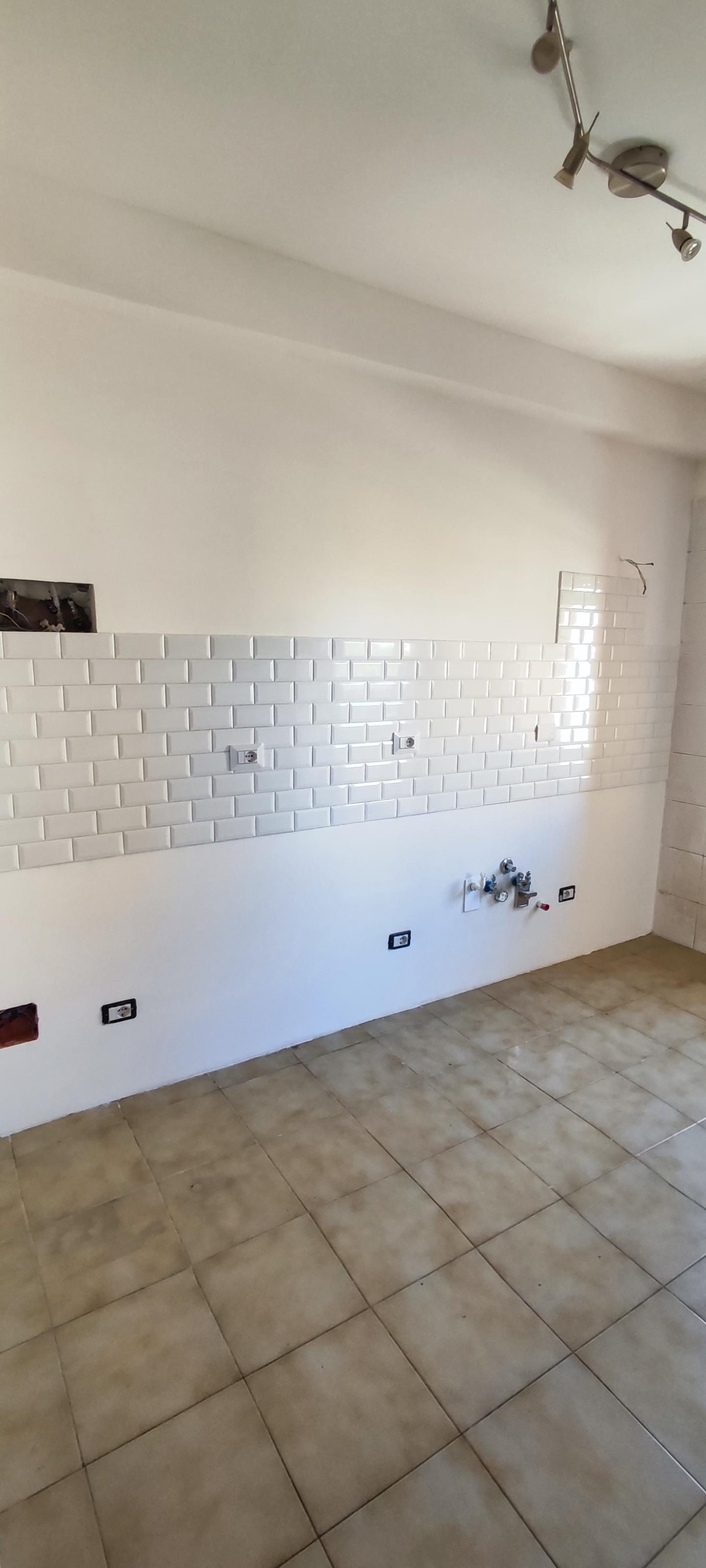 Rivestimento in Ceramica per Fasce Cucina - Immagine 2