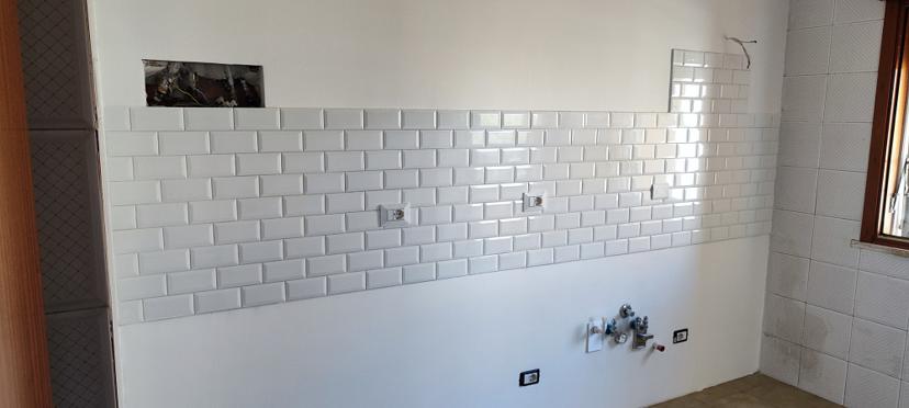 Rivestimento in Ceramica per Fasce Cucina - Immagine 1